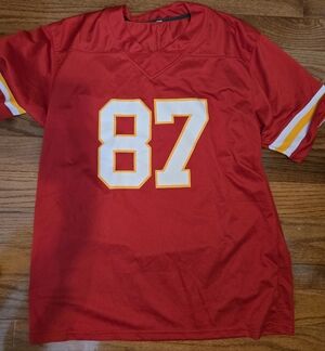 Travis Kelce Jersey Size L